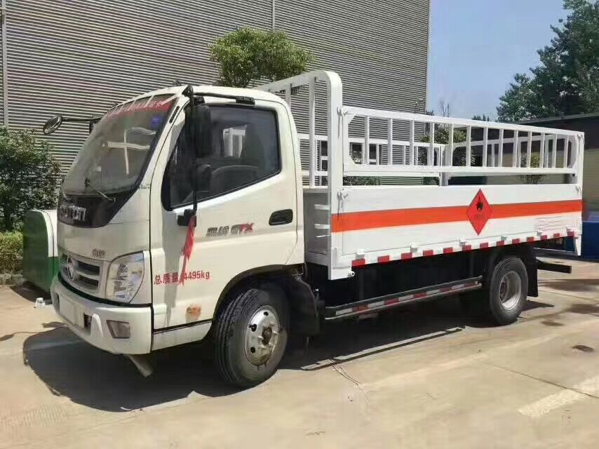 福田奥铃4.2米气瓶运输车